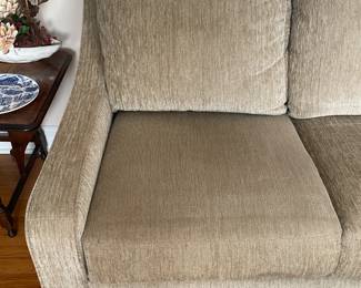 Living Room Sofa W/ 3 Seats & Pull Out Couch