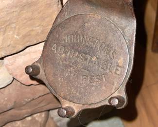 Antique Show Cobble Wooden Seat