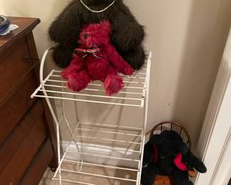 Bears & Wire Rack