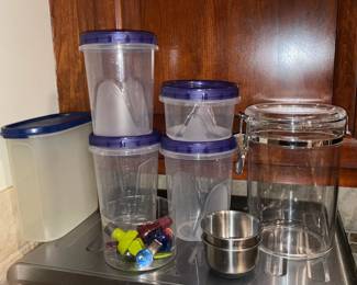 Assorted Kitchenware (Coffee Mugs, Glassware, Bakeware, Dishes, Etc.)