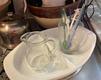 Assorted Kitchen Contents (Bakeware, China, Glassware, Etc.)