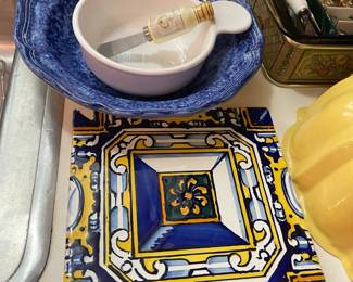 Assorted Kitchen Contents (Bakeware, China, Glassware, Etc.)