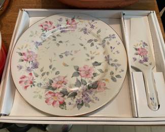 Cake Plate & Server Set
