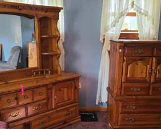 multi-piece wood Bedroom Suite, king