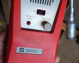gas leak detector