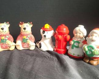 Vintage Christmas Salt And Pepper Shakers