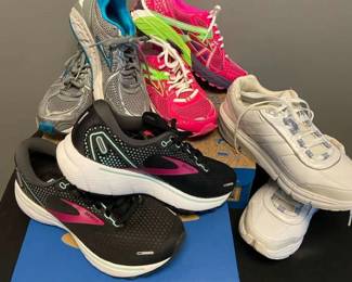 Brooks Running Shoes AVIA Archrockers
