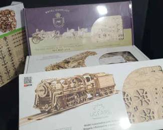 UGEARS Royal Carriage Prince Harry And Ms Megan Markle With Mechanical Model Building Kits