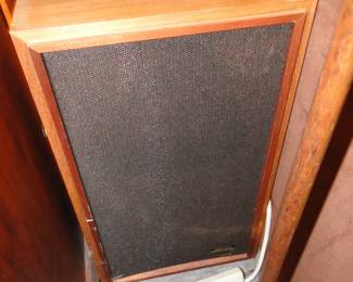 Realistic Speakers