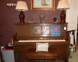 Vintage "The Sting II" Player Piano with MANY rolls See next 2 pictures