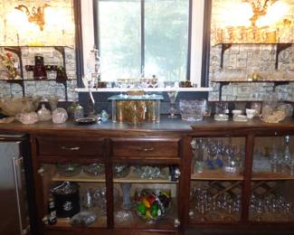 Butler's Pantry/Bar 