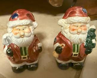 These Santa salt and pepper shakers are so cute. And there is so much more Christmas to be had at this sale. We have an artificial skinny tree, lights, decorations, and Christmas table linens.