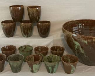 001 A.R. Cole Pottery