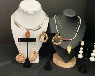 Earth Tone Costume Jewelry With Stone Pendant Napier And Monet Clip On Earrings Wood Carved Bead