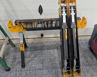 Garage Toughbuilt Sawhorses