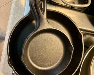 Cast Iron  skillets, Lodge 