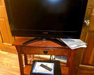 TV, small table 
