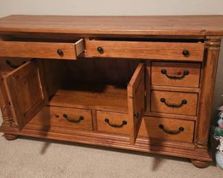 Extra dresser picture 