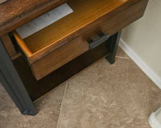 Extra end table picture 
