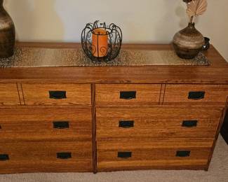 Extra dresser picture 