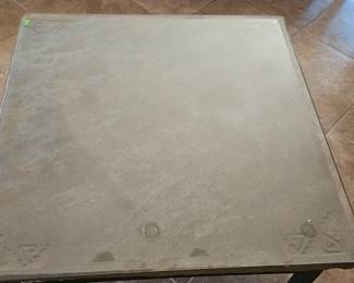Extra coffee table picture 