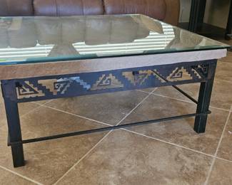 Extra coffee table picture 