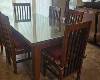 Extra table picture