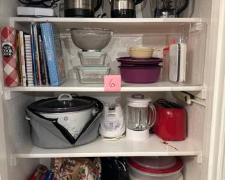 Lot 6 lot kitchen, appliances, crockpot, blender, snow, cone, machine, percolator, and much more. $45 