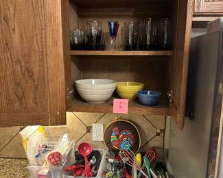 Lot 5 mixing bowls, glasses, silverware kitchen, utensils. $25
