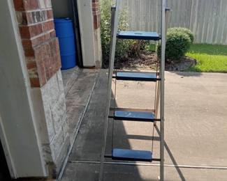 4 Step Steel/ Step Stool Ladder