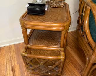 Cute matching side table/magazine rack