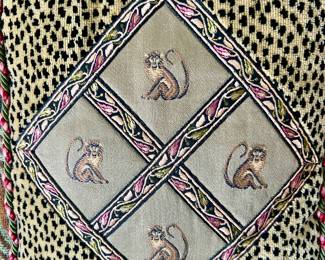 WHO DOESN'T LOVE MONKEYS?