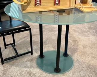 Cantoni table and chair.