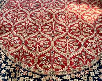 8.2' CIRCULAR WOOL RUG.  