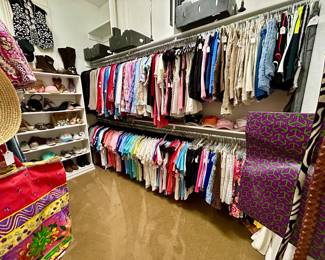 LARGE WOMEN'S BOUTIQUE.
Pants sizes mostly 8-10 (some smaller and larger as well)
Shirts, sweaters and jackets
Sizes medium - XL
Athleta, Columbia, Nike, Talbot’s, Ralph Lauren and much more