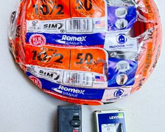 100 50RomexSquareD30AmpBreaker220OutletNIB