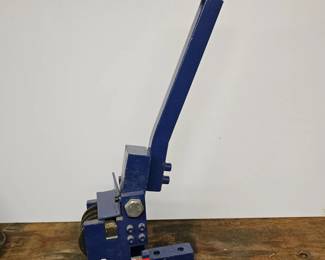 111 CentralMachineryCompactMetalBender