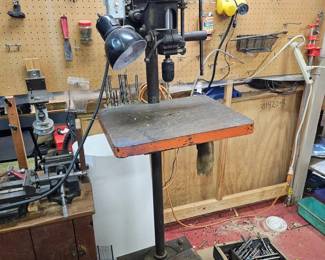 7 VintageDeltaFloorModelShopDrillPress
