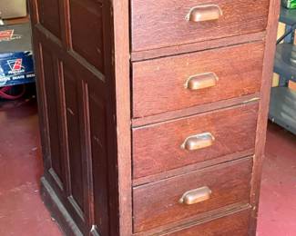 18 5DrawerChestofDrawers