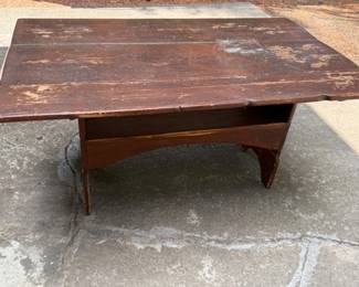 17 AntiquePinePrimitivePinTopTable
