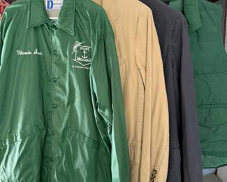 90 MensXL44JacketsDownVest