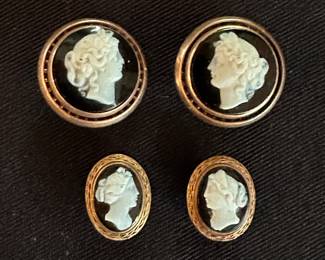 Gold cameo buttons