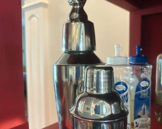 Drink shakers