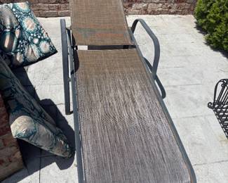 Lounge chair