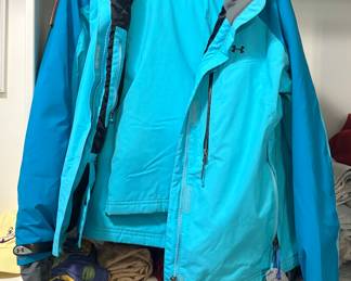 Large Under Armor snow/ski suit