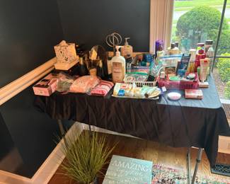Bathroom items 