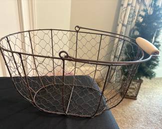 Chicken wire basket 