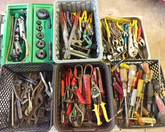 Pinchy, turny tools