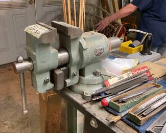 Extra large bench clamp, metal files