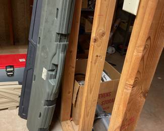 Hard shell gun case